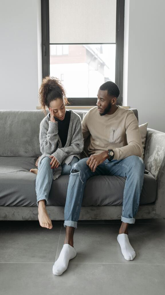 How to Connect with an Emotionally Distant Husband Again